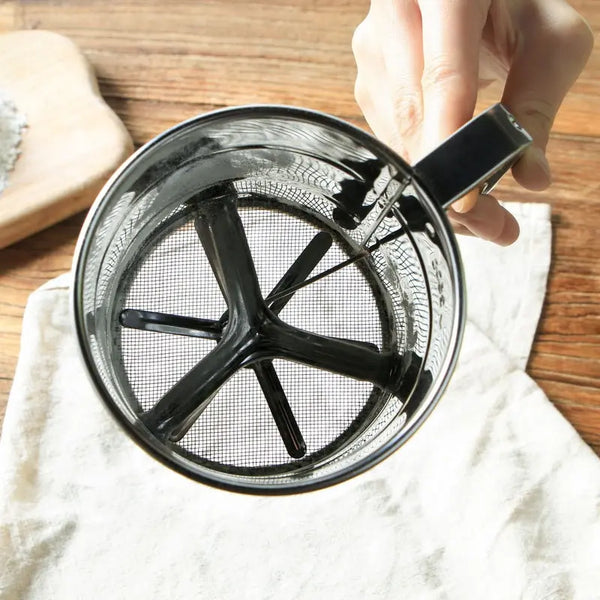 Easy Grip Flour Sifter